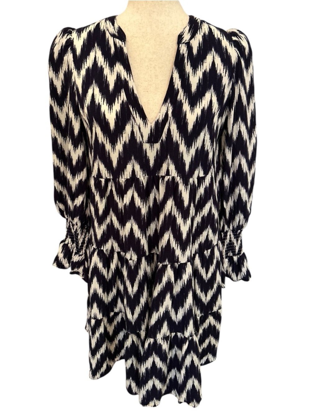 POMANDER PLACE‎ Navy Ikat Kenzo Tiered Mini Dress Smocked Sleeve Boho Sz S Flowy